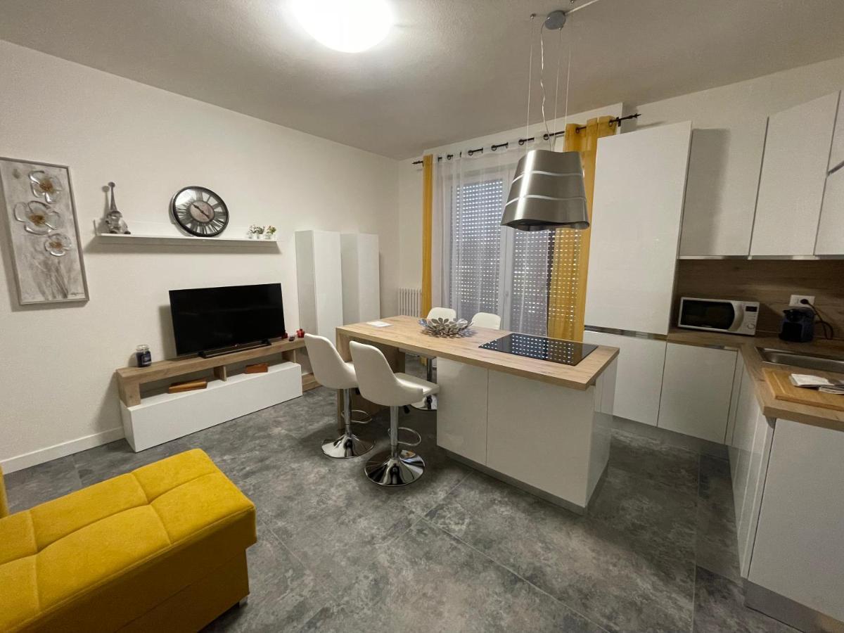 Magic Apartments Bardolino Bagian luar foto